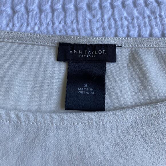 Ann Taylor Lace Cuff Bell Sleeve Tunic Crepe Women S Cream Boho Cottagecore - Picture 5 of 12